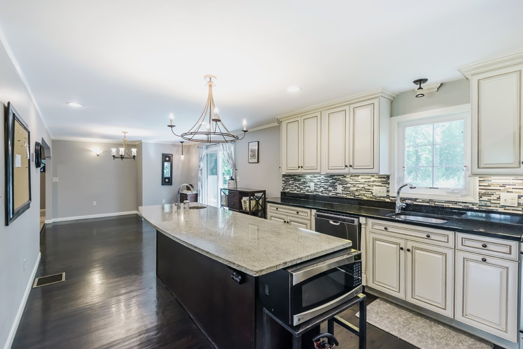 56 Prospect Road Andover, MA 01810 - Photo 10 of 30 Gallery Image 10