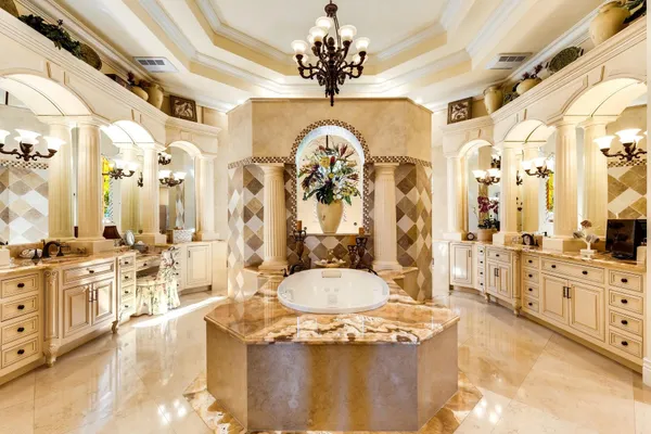 $9,950,000 | 4089 Southeast Old St Lucie Boulevard, Stuart, FL 34996