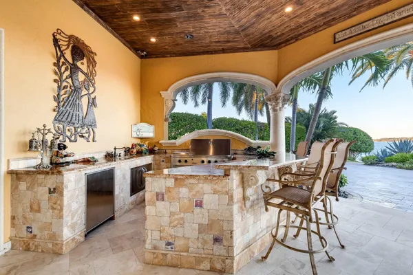 $9,950,000 | 4089 Southeast Old St Lucie Boulevard, Stuart, FL 34996