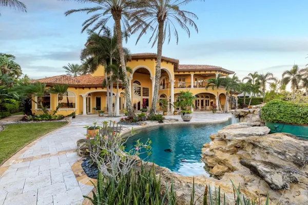 $9,950,000 | 4089 Southeast Old St Lucie Boulevard, Stuart, FL 34996