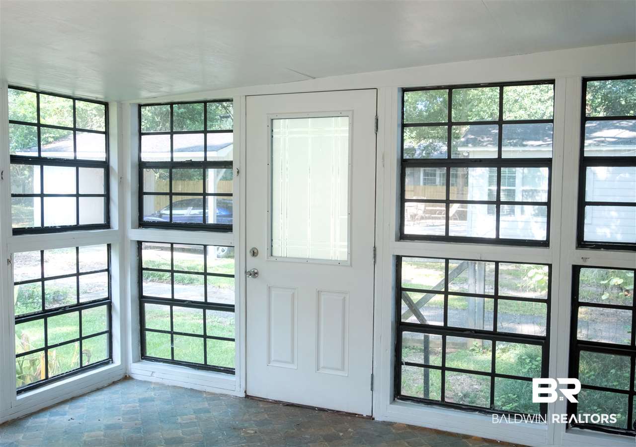 15 Princess Anne Road Mobile, AL 36608 - Photo 8 of 39