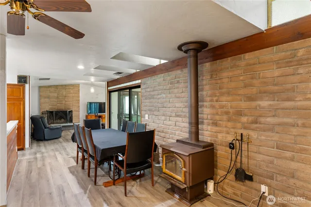 $1,050,000 | 29817 South Skagit Highway, Sedro-Woolley, WA 98284