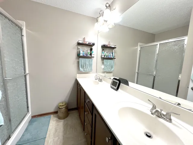 $2,299 | 15257 60th Avenue North, Plymouth, MN 55446