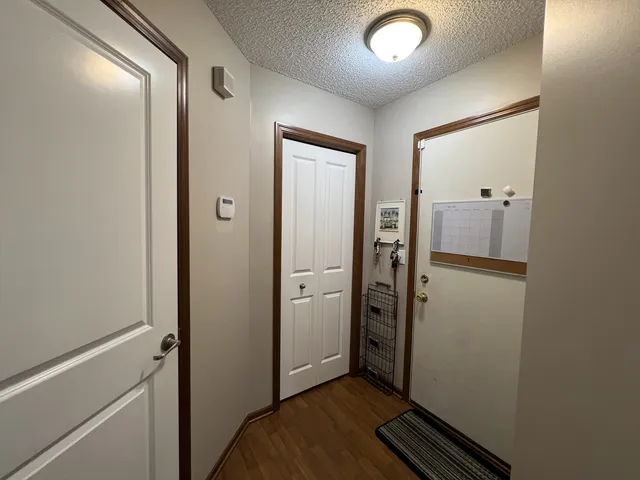 $2,299 | 15257 60th Avenue North, Plymouth, MN 55446