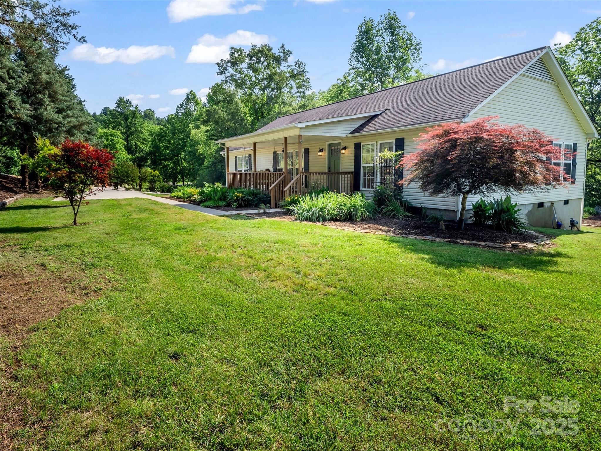 2941 Nix Creek Road Marion, NC 28752 - Photo 6 of 48 Gallery Image 6