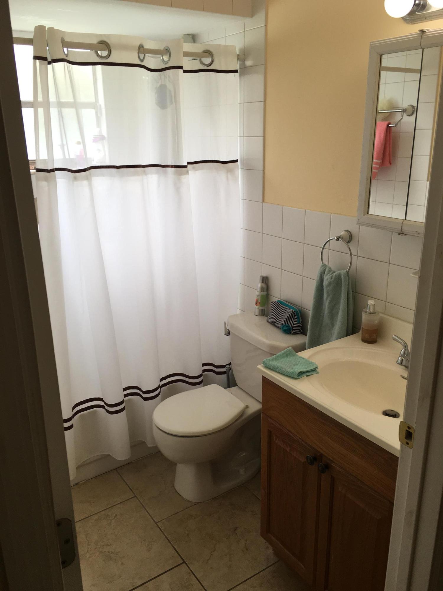 5644 Coconut Road West Palm Beach, FL 33413 - Photo 8 of 19 image