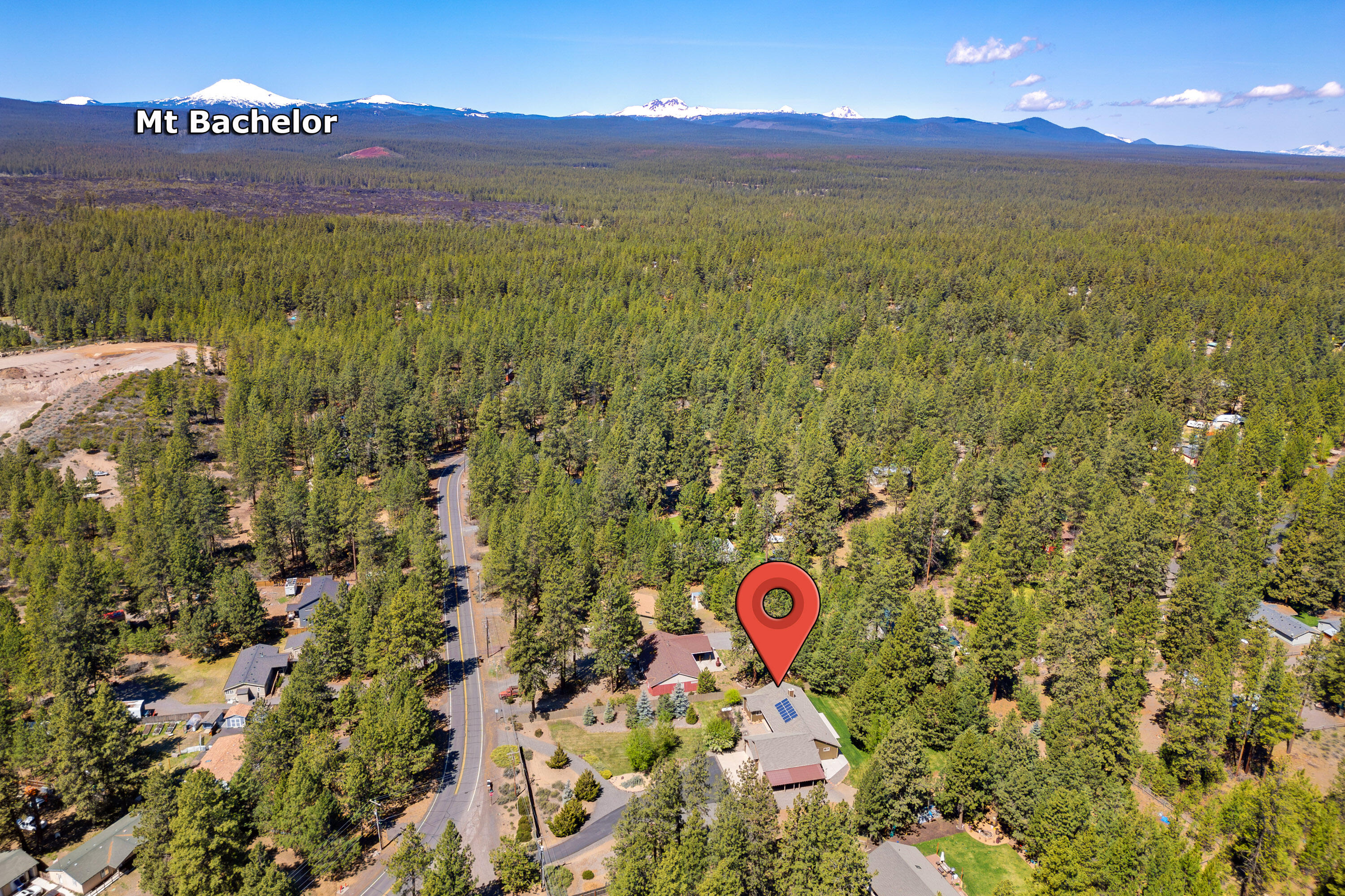 19236 Kiowa Road Bend, OR 97702 - Photo 52 of 52 a view of a swimming pool with a yard