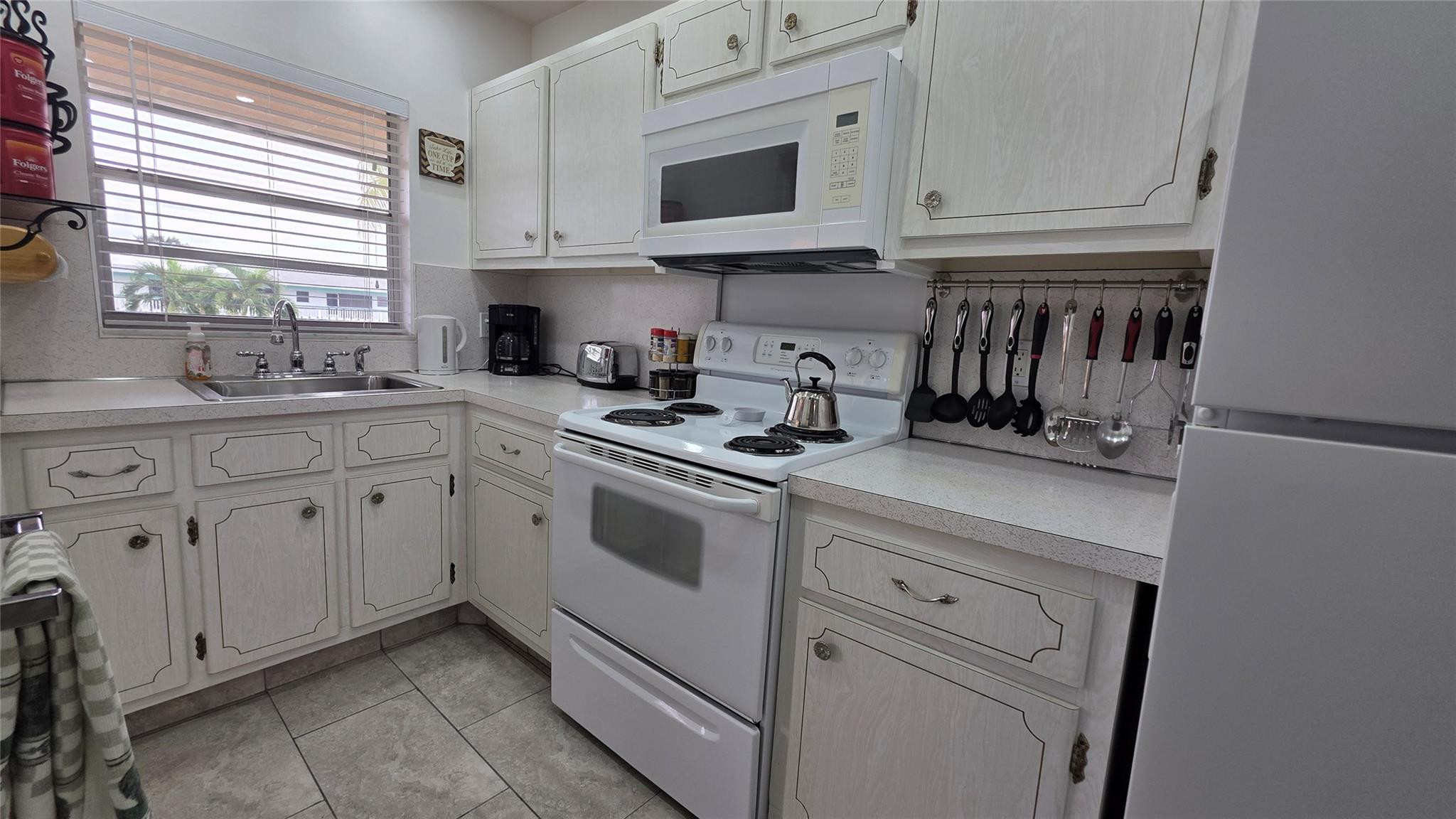 5300 Washington Street, Unit L338 Hollywood, FL 33021 - Photo 3 of 23 Photo 3