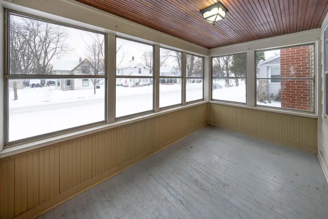 $325,000 | 1119 Pleasant Street, Lake Geneva, WI 53147