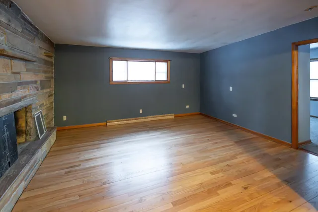 $325,000 | 1119 Pleasant Street, Lake Geneva, WI 53147