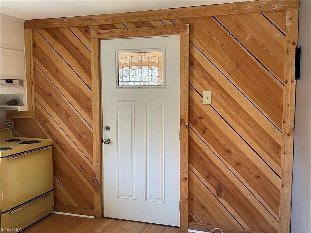 1572 McCollum Road Madison, NC 27025 - Photo 13 of 22