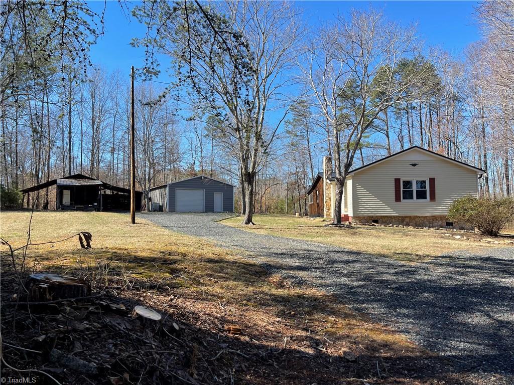 1572 McCollum Road Madison, NC 27025 - Photo 3 of 22