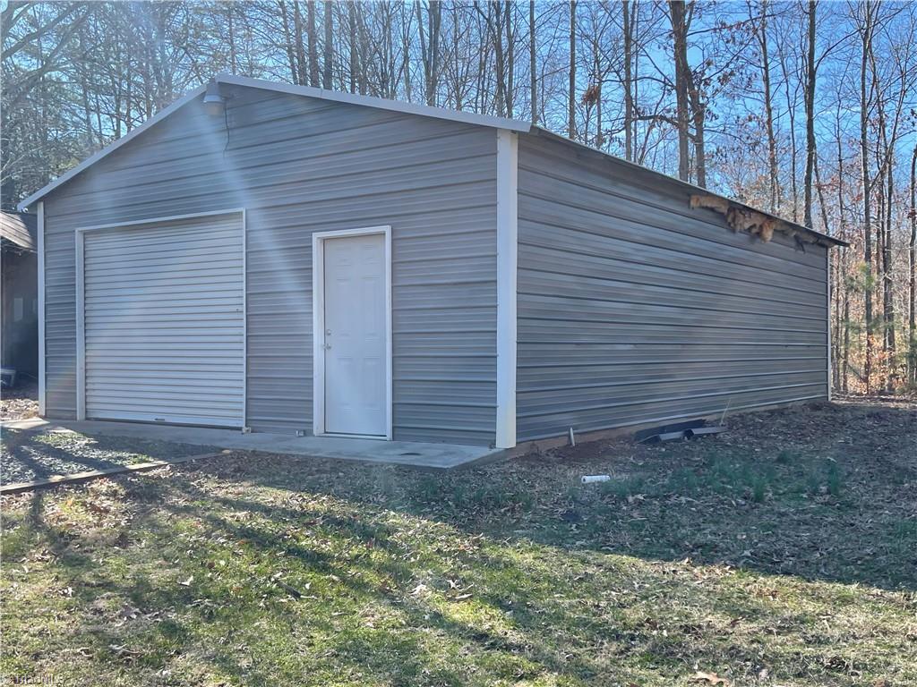 1572 McCollum Road Madison, NC 27025 - Photo 6 of 22