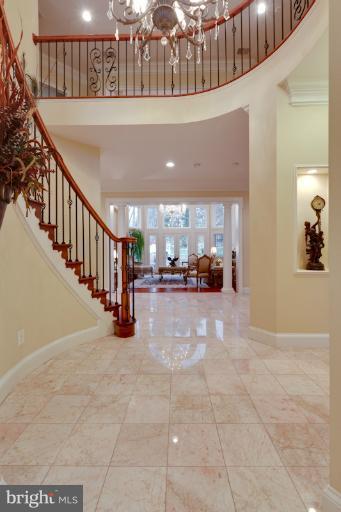 903 Georgetown Ridge Court McLean, VA 22102 - Photo 9 of 27