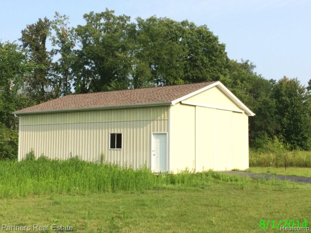 1920 South Bull Run Road Fowlerville, MI 48836 - Photo 22 of 22 30x40 Out Building.jpg
