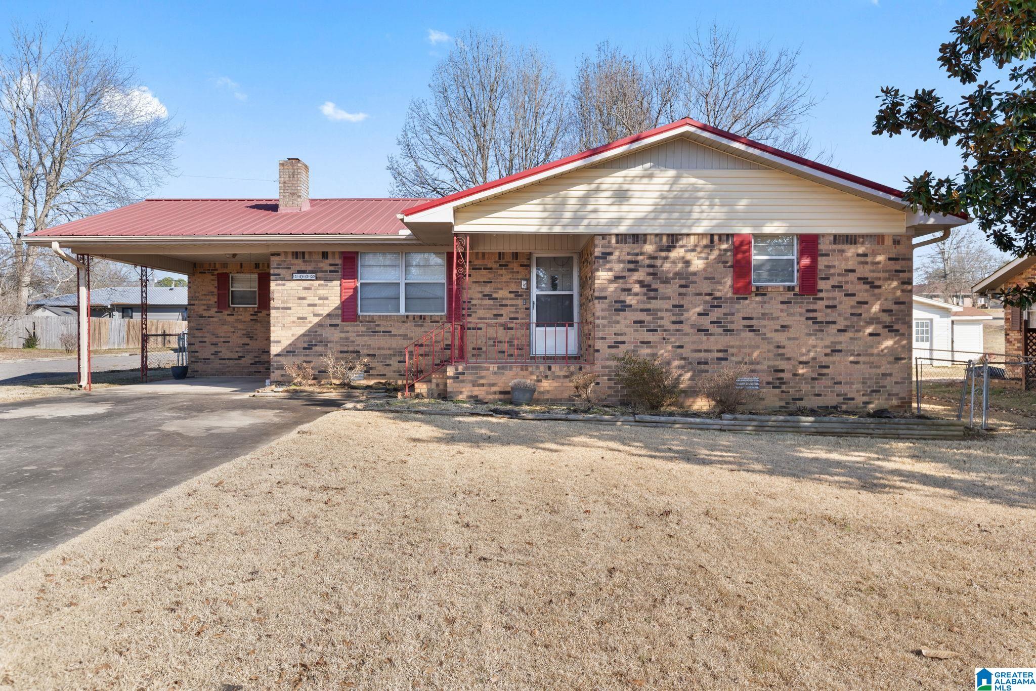 1002 Denson Avenue Southwest Cullman, AL 35055 - Photo 2 of 22