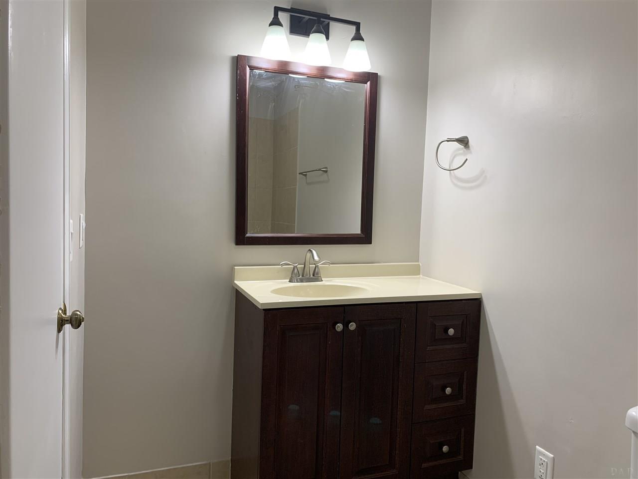 10005 Foxrun Road Pensacola, FL 32514 - Photo 13 of 29 Gallery Image 13