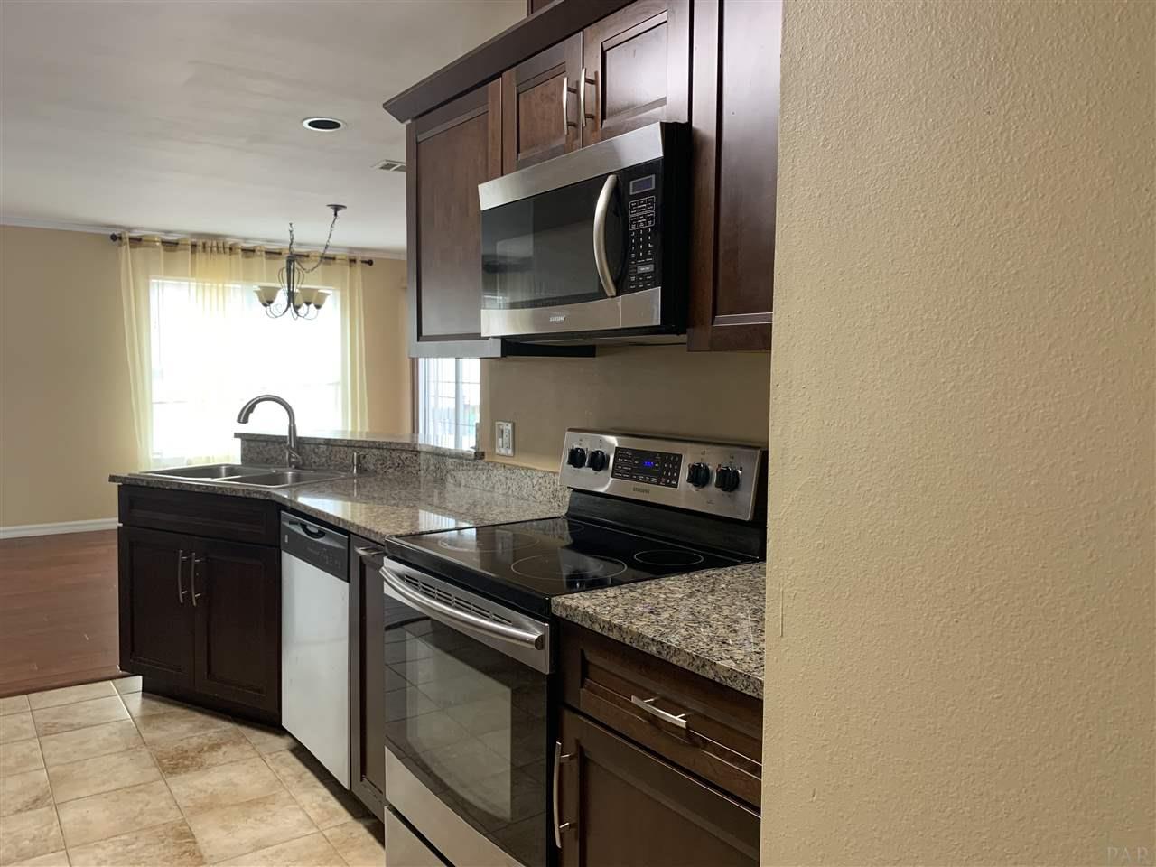 10005 Foxrun Road Pensacola, FL 32514 - Photo 10 of 29 Gallery Image 10