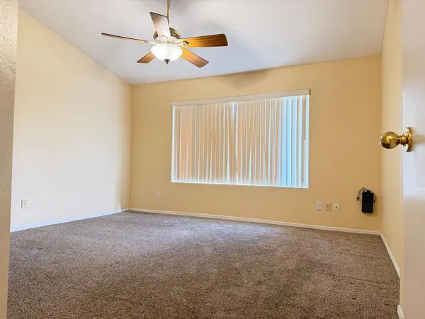 $2,450 | 7283 West Tina Lane, Glendale, AZ 85310