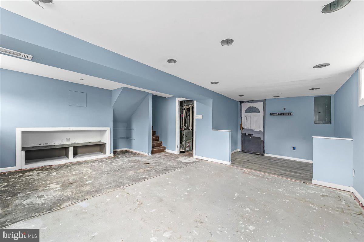 1114 Wynnbrook Road Secane, PA 19018 - Photo 23 of 33