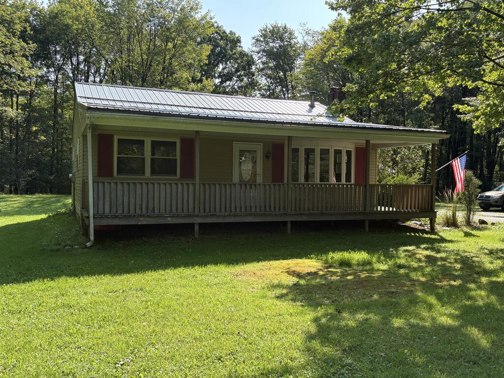 2622 Lamberton Road Franklin, PA 16323 - Photo 1 of 24 Gallery Image 1