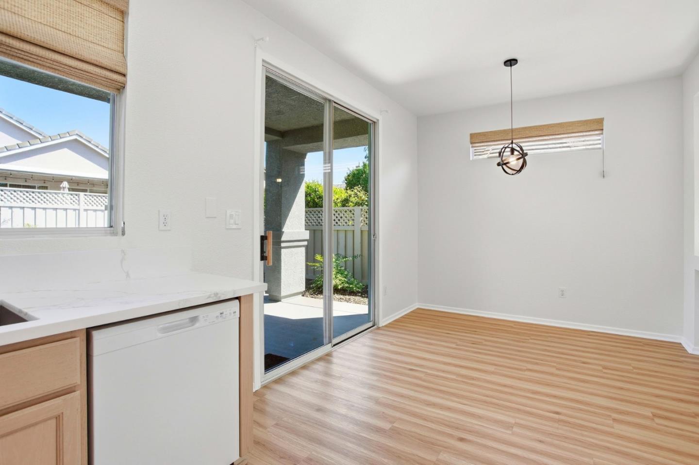 4064 Rose Creek Road Roseville, CA 95747 - Photo 16 of 33