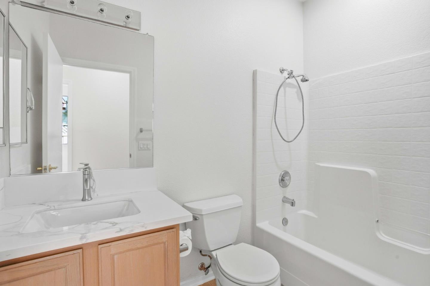 4064 Rose Creek Road Roseville, CA 95747 - Photo 25 of 33