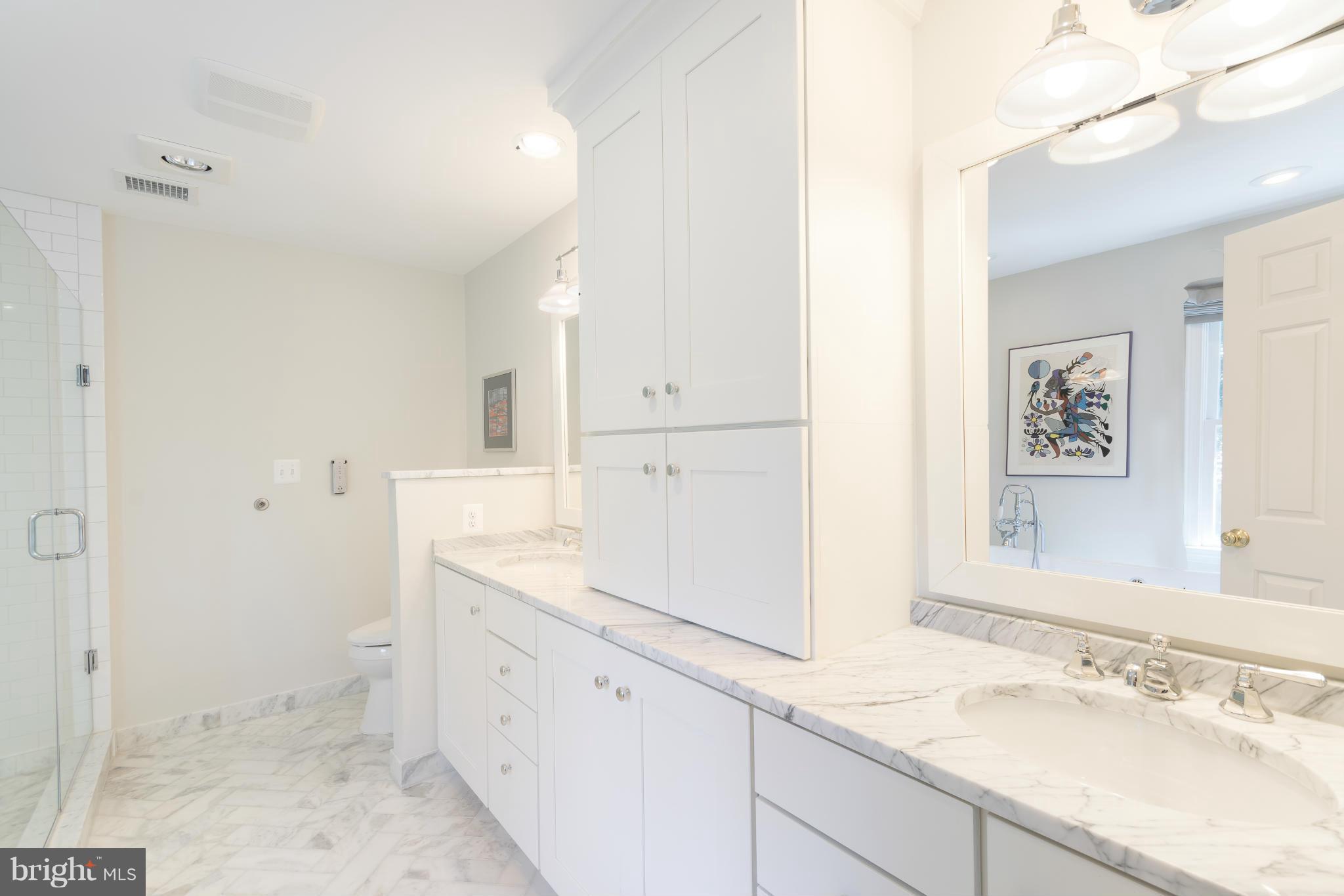 7511 Radnor Road Bethesda, MD 20817 - Photo 21 of 30 Bath (Master)