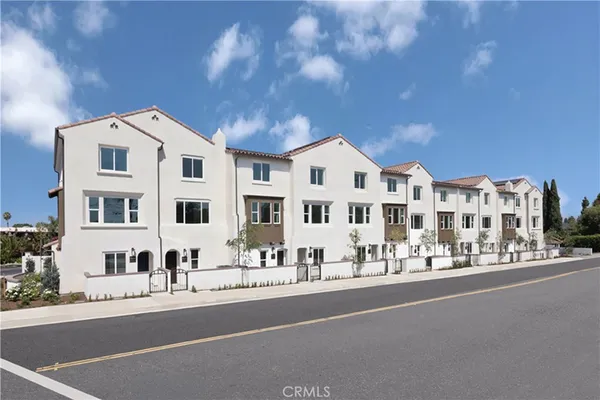 a view of building with view of street