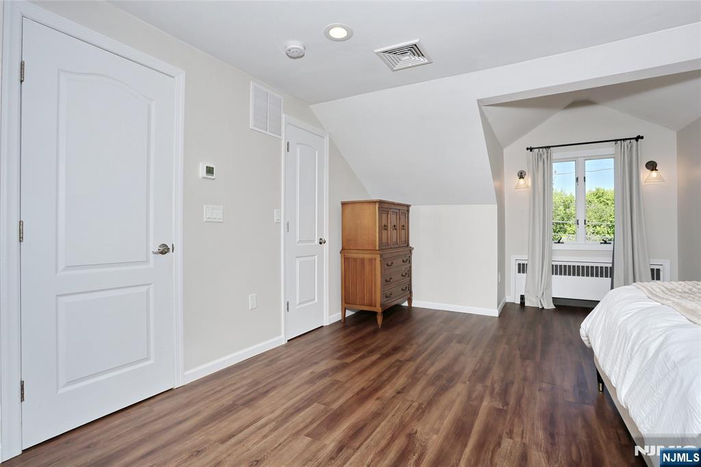 616 Bogert Road River Edge, NJ 07661 - Photo 24 of 41