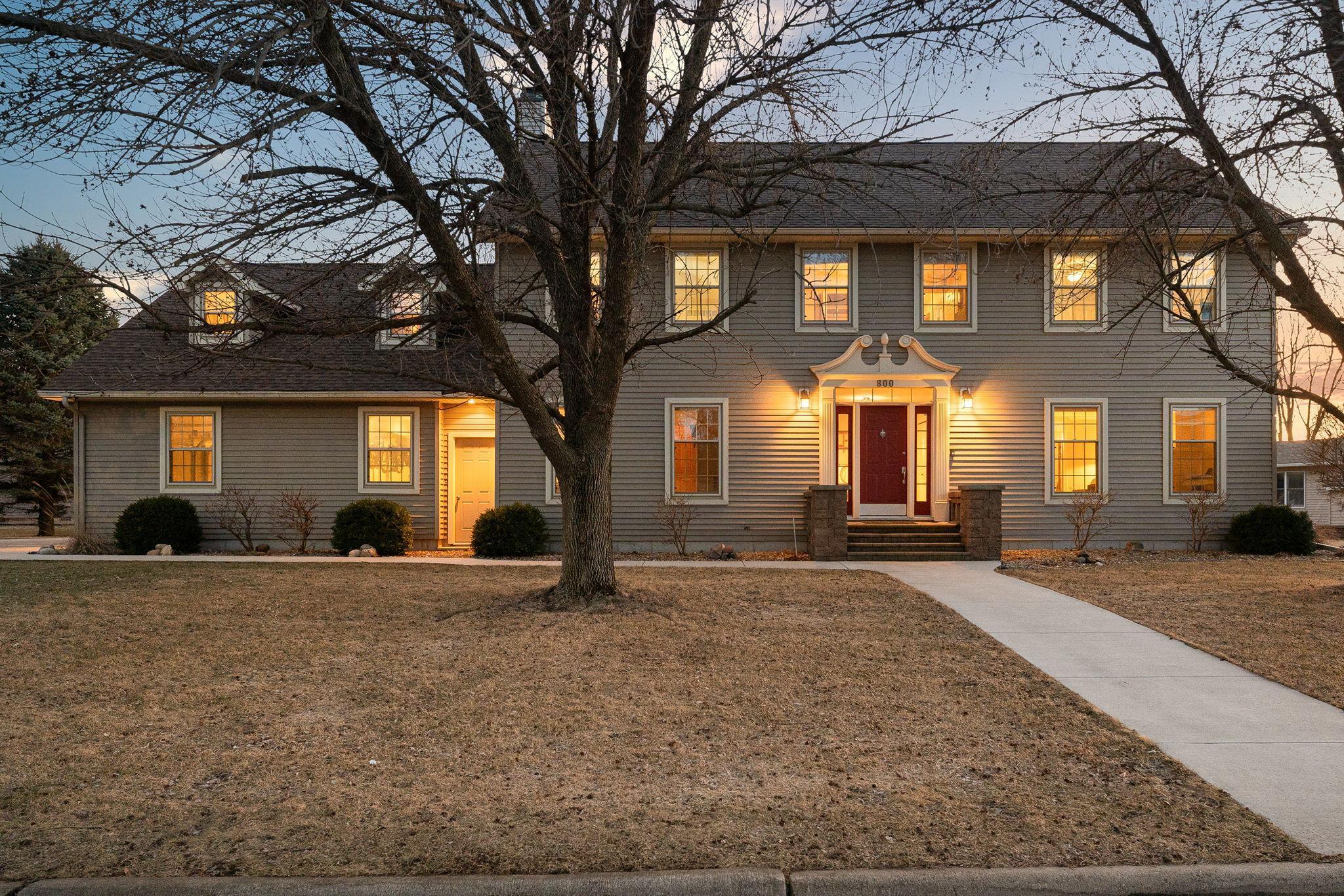 800 27th Street Southwest Austin, MN 55912 - Photo 1 of 88