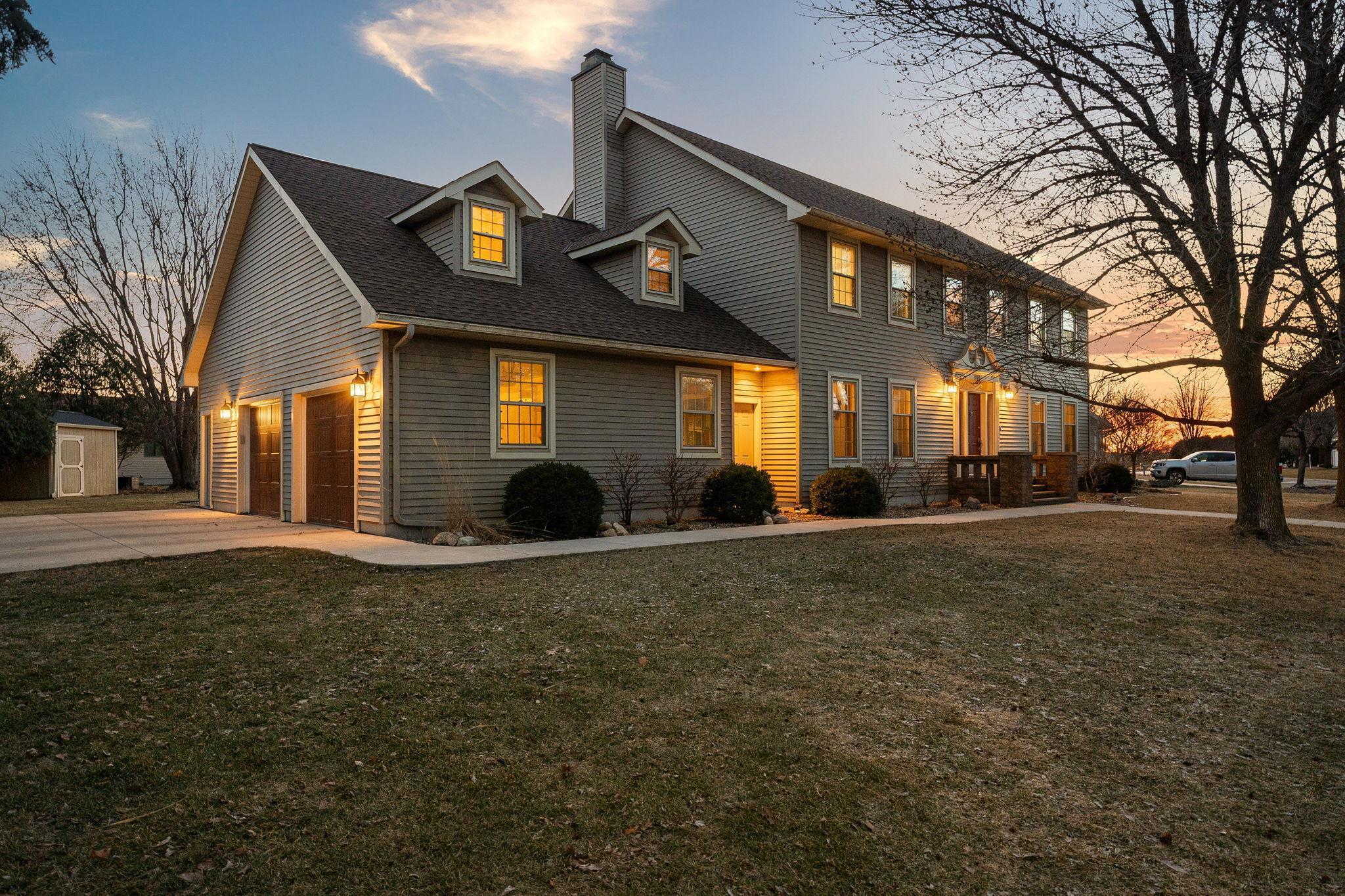 800 27th Street Southwest Austin, MN 55912 - Photo 2 of 88