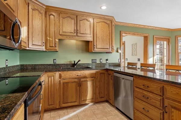 $524,900 | 800 27th Street Southwest, Austin, MN 55912