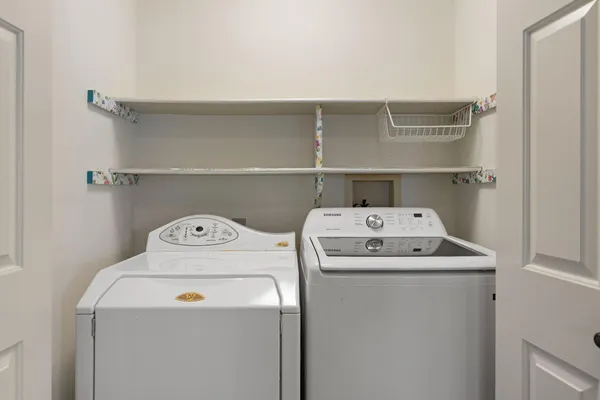 $549,900 | 800 27th Street Southwest, Austin, MN 55912