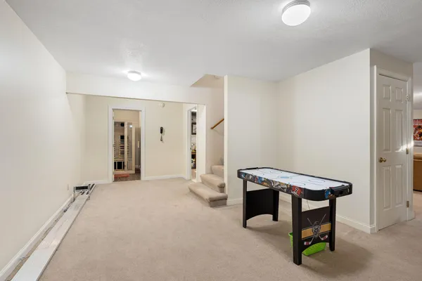 $549,900 | 800 27th Street Southwest, Austin, MN 55912