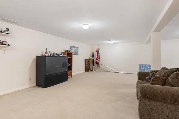 $524,900 | 800 27th Street Southwest, Austin, MN 55912