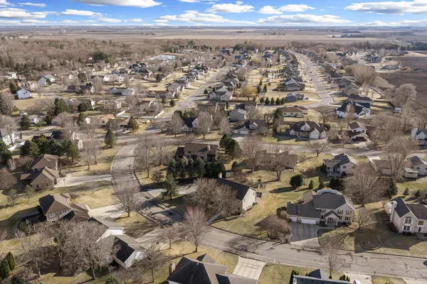 $549,900 | 800 27th Street Southwest, Austin, MN 55912