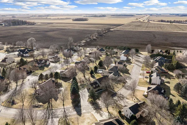 $549,900 | 800 27th Street Southwest, Austin, MN 55912