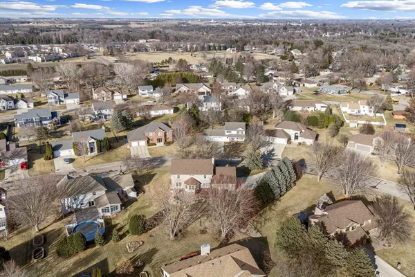 $549,900 | 800 27th Street Southwest, Austin, MN 55912