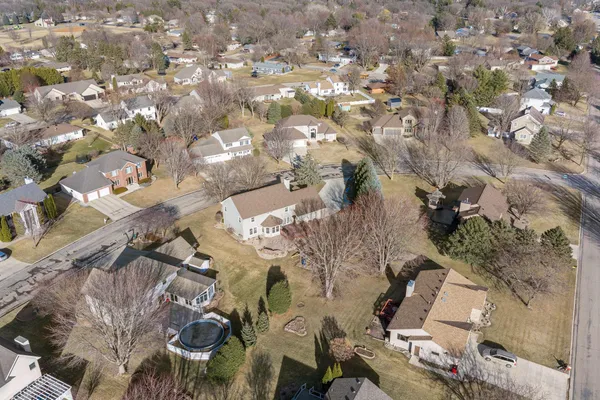 $549,900 | 800 27th Street Southwest, Austin, MN 55912