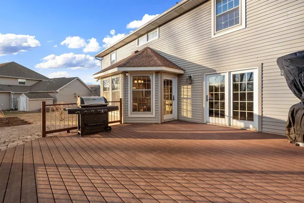 $549,900 | 800 27th Street Southwest, Austin, MN 55912