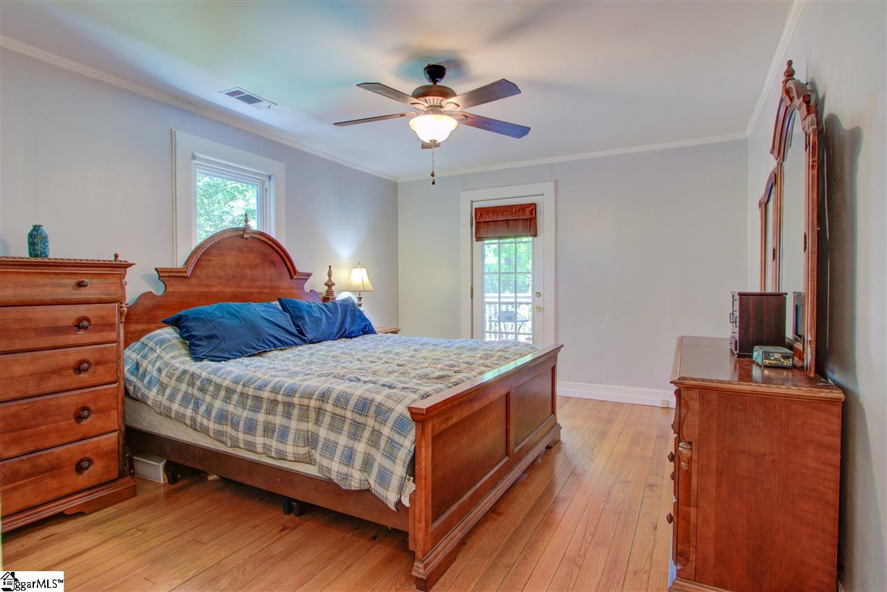 2040 Cleveland St Extension Greenville, SC 29607 - Photo 15 of 23