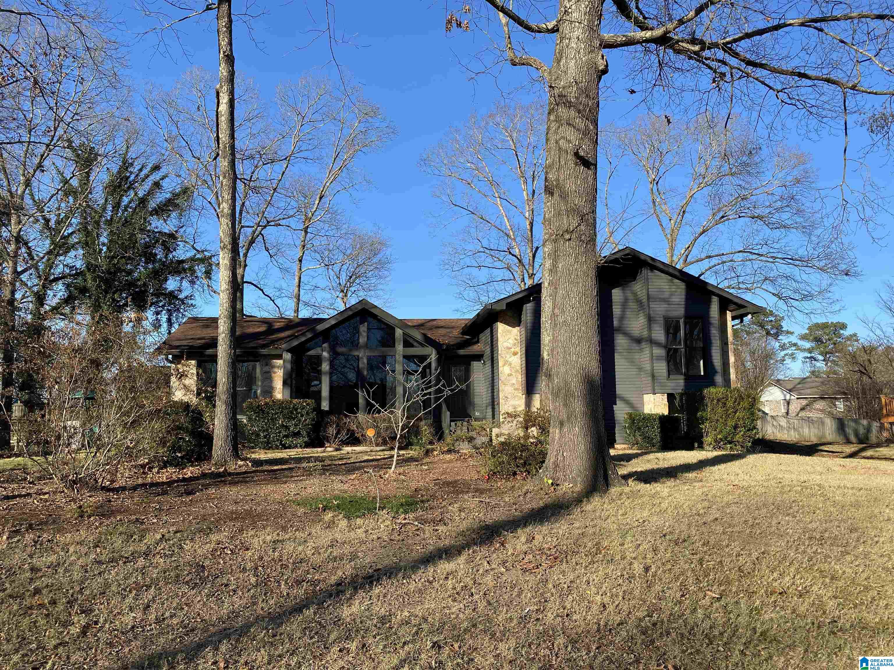 1332 8th Place Pleasant Grove, AL 35127 - Photo 2 of 37