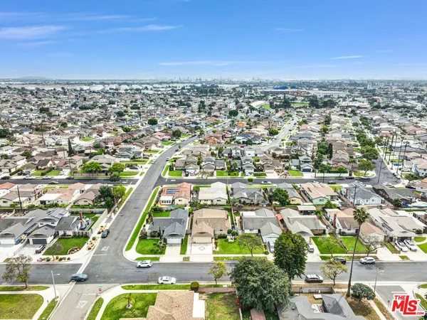 $883,999 | 664 East Elsmere Drive, Carson, CA 90746