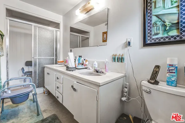 $883,999 | 664 East Elsmere Drive, Carson, CA 90746