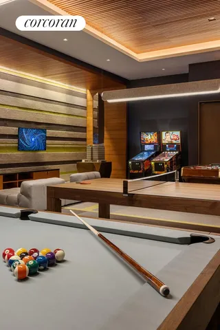 $16,700,000 | 50 West 66th Street, Unit 41W | Upper West Side