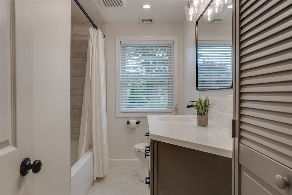 15 Margaret Road Stoneham, MA 02180 - Photo 21 of 33 Gallery Image 21