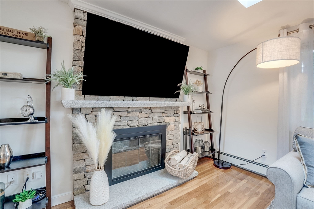 15 Margaret Road Stoneham, MA 02180 - Photo 8 of 33 Gallery Image 8