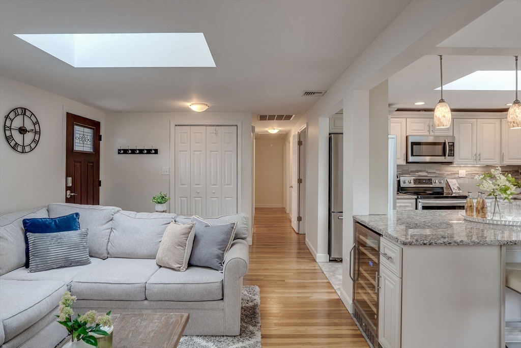 15 Margaret Road Stoneham, MA 02180 - Photo 10 of 33 Gallery Image 10