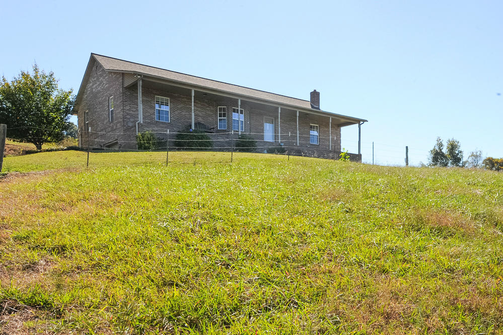 929 Cloyds Church Road Greenback, TN 37742 - Photo 1 of 40 DSC_5097